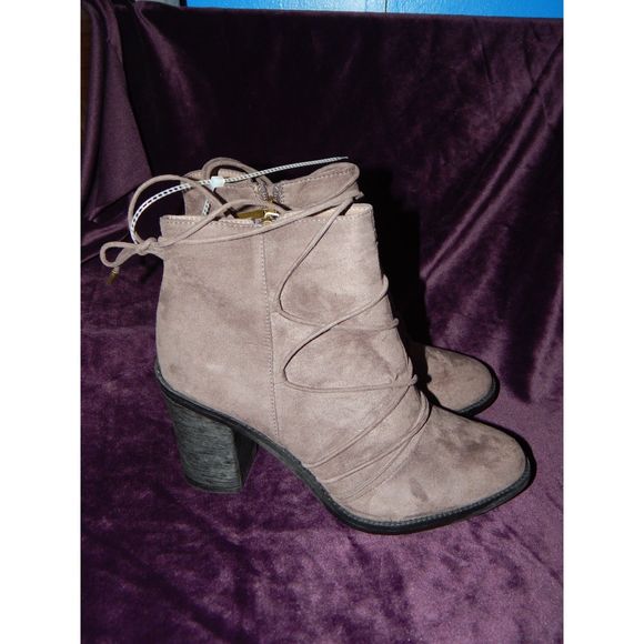 New with Tags Size 10 Women's TG Tan Faux Suede Ankle Boots - Picture 4 of 6